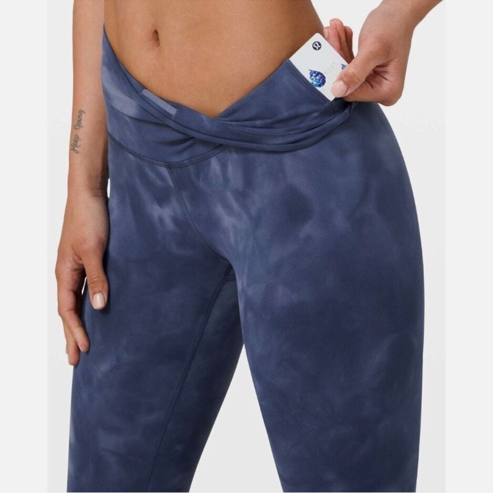 Lululemon Wunder Train High-Rise Tight 25" *Diamond Dye Diamond Dye Shade Naval - Picture 3 of 11
